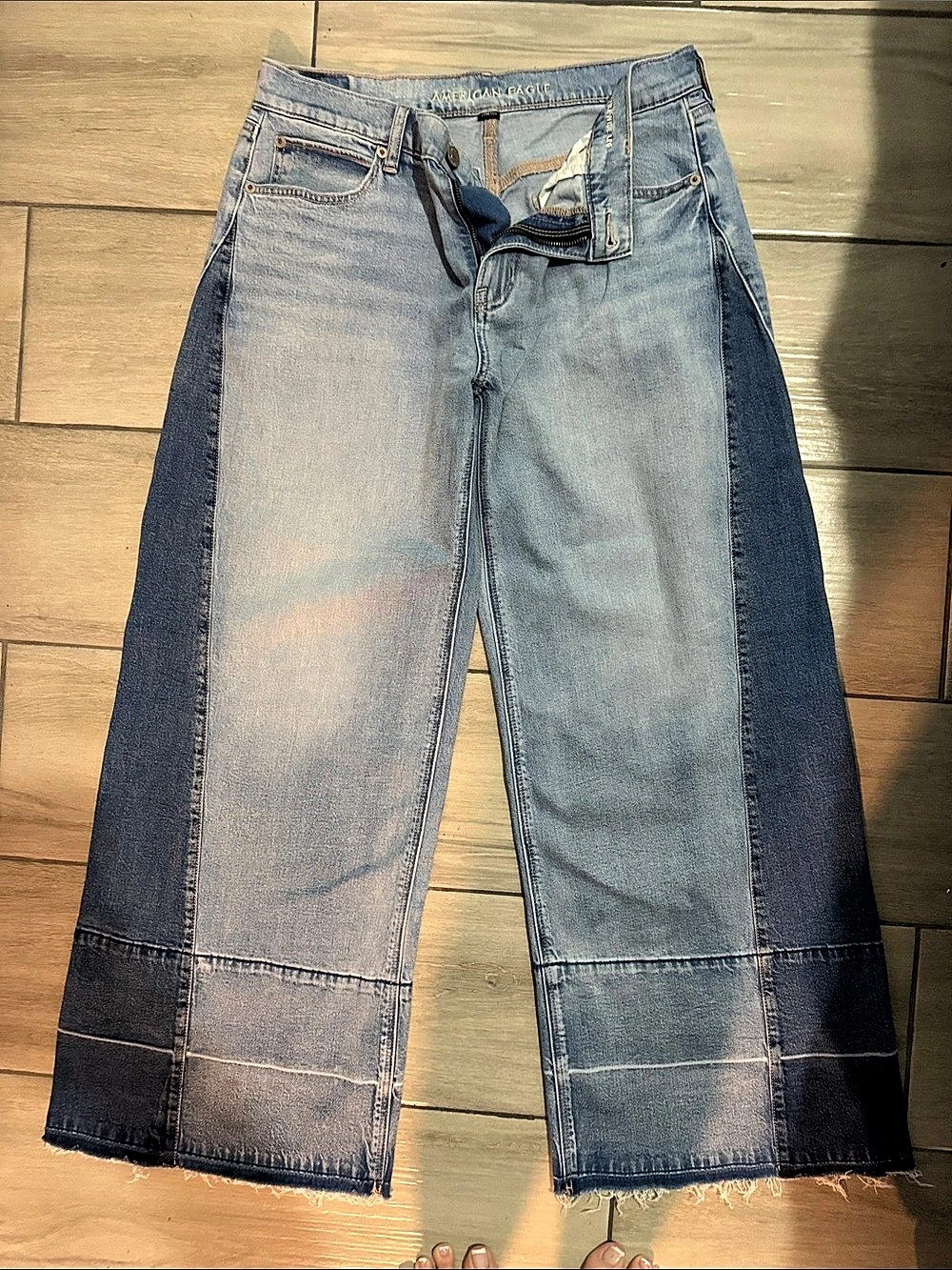 American Eagle AE Super High-Waisted Baggy Wide-Leg Jean Wide Leg Jeans Blue